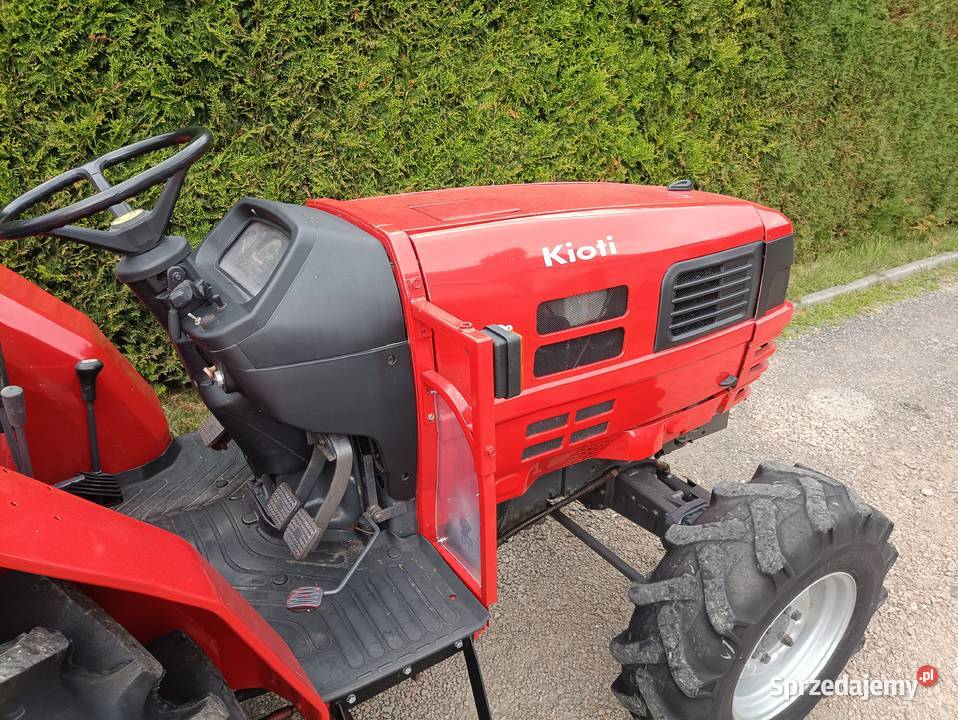 KIOTI DK50 4x4 50 nie kubota iseki yanmar ursus