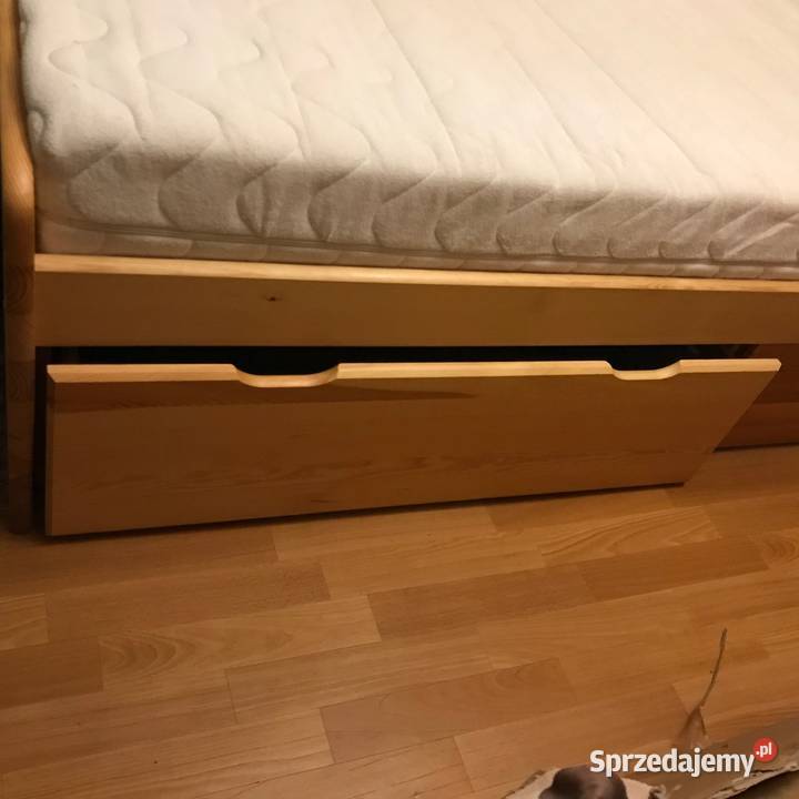 Łóżko pojedyńcze drewniane lite sosnowe Łóżka, wersalki i sofy Zbąszynek