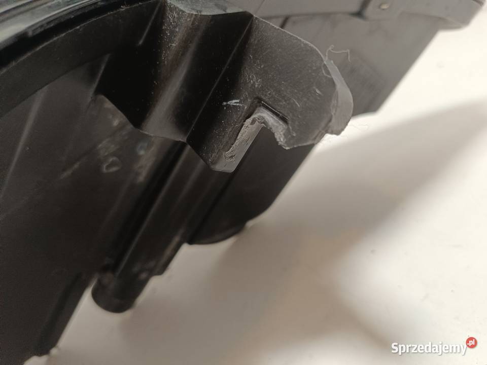 Reflektor prawy przód Opel Corsa E 13381336RH osobowe wielkopolskie