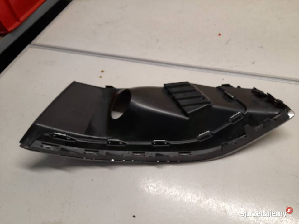 AUDI A4 B9 LIFT KRATKA ZAŚLEPKA ZDERZAKA LEWA osobowe