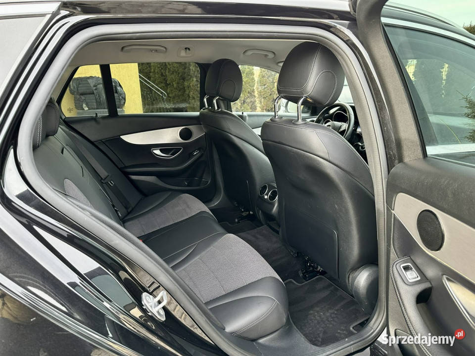 Mercedes C 180 LEDNaviPDCSerwisGwarancja W205 isofix Kamienna Góra sprzedam
