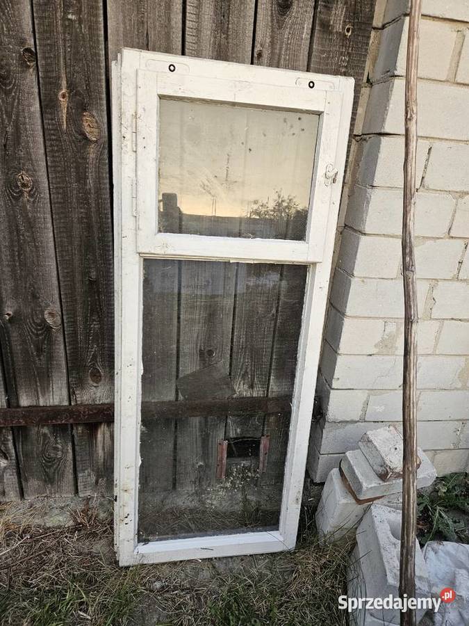 Drewniane okna z rozbiórki Halinów
