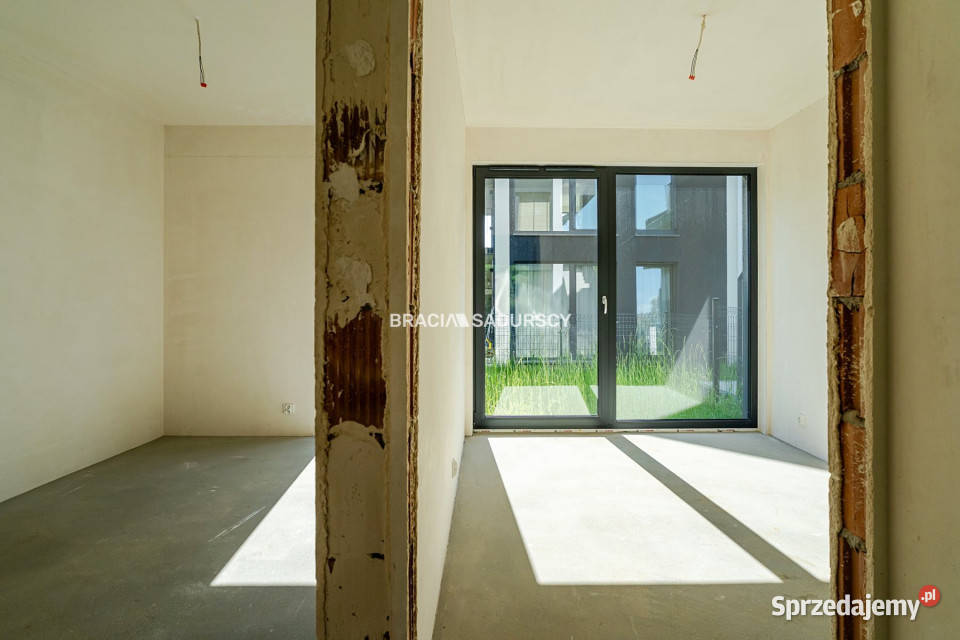 Mieszkanie na sprzedaż 4924m2 3 pokojowe Kraków 14723zł/m2