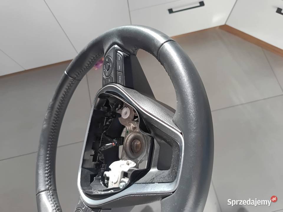 Toyota Corolla E21 kierownica skóra super stan