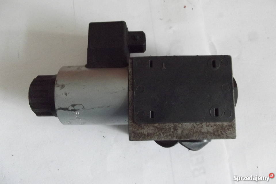 Elektrozawór 2 otworowy napędu MTZ Parczew