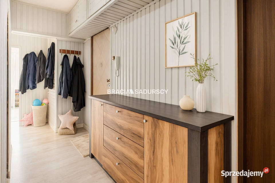 Sprzedaż mieszkania 6263m2 4 pokoje Kraków os małopolskie