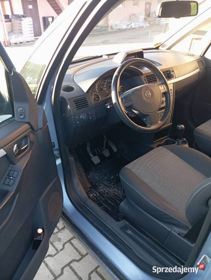 Opel Meriva 14 Benzyna dwa komplety opon na