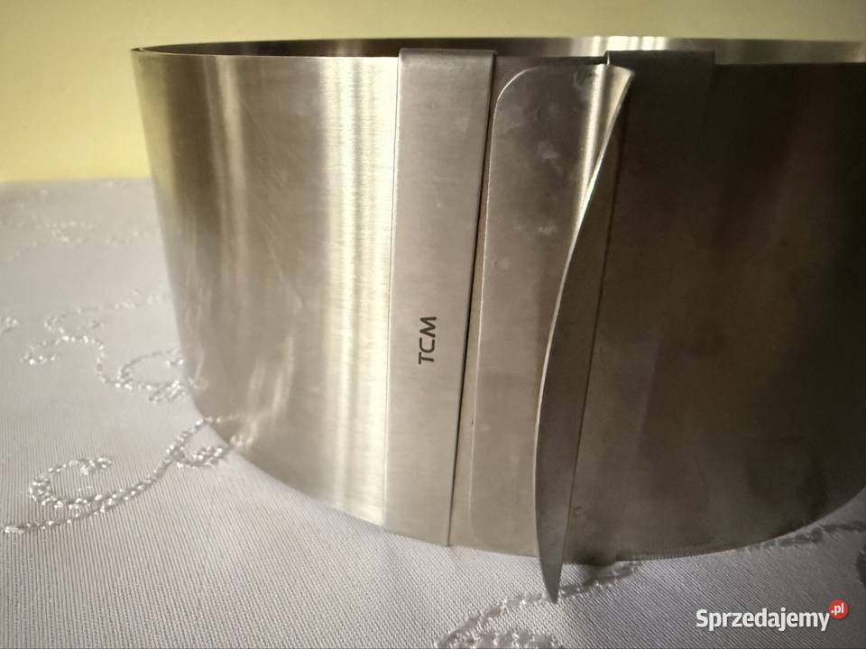 Regulowany rant cukierniczy TCM ze stali Dom i Ogród