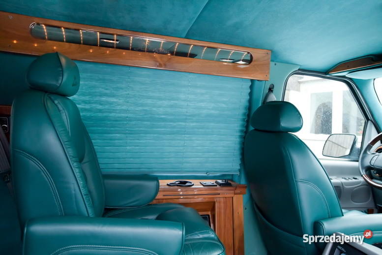 FORD ECONOLINE LA WEST LUKSUSOWA SALONKA Z USA z pomorskie Luzino