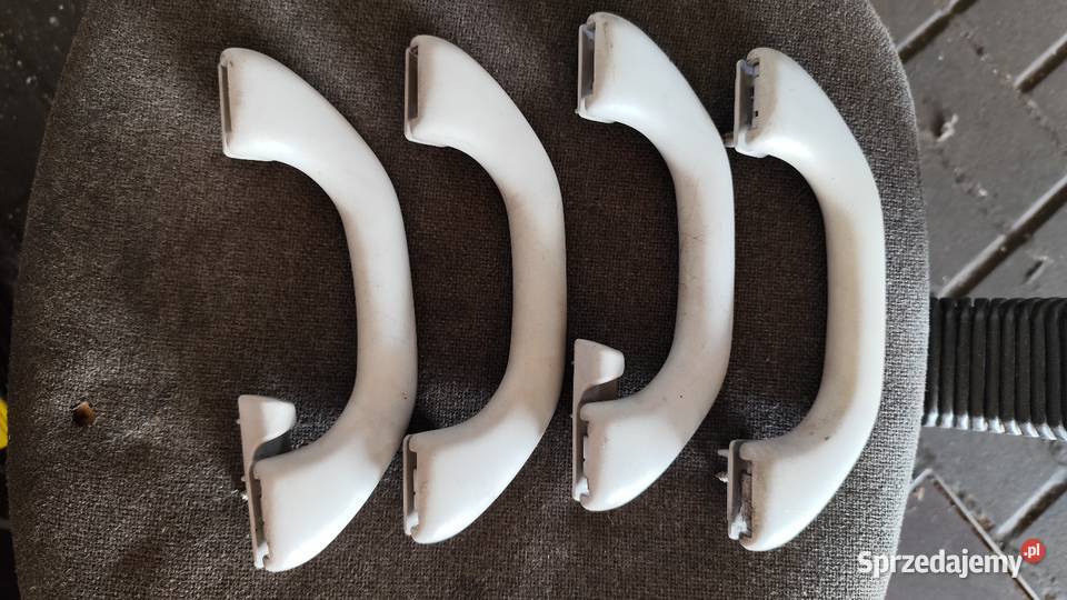 Rączki Uchwyt podsufitki Vw Golf 4 osobowe sprzedam