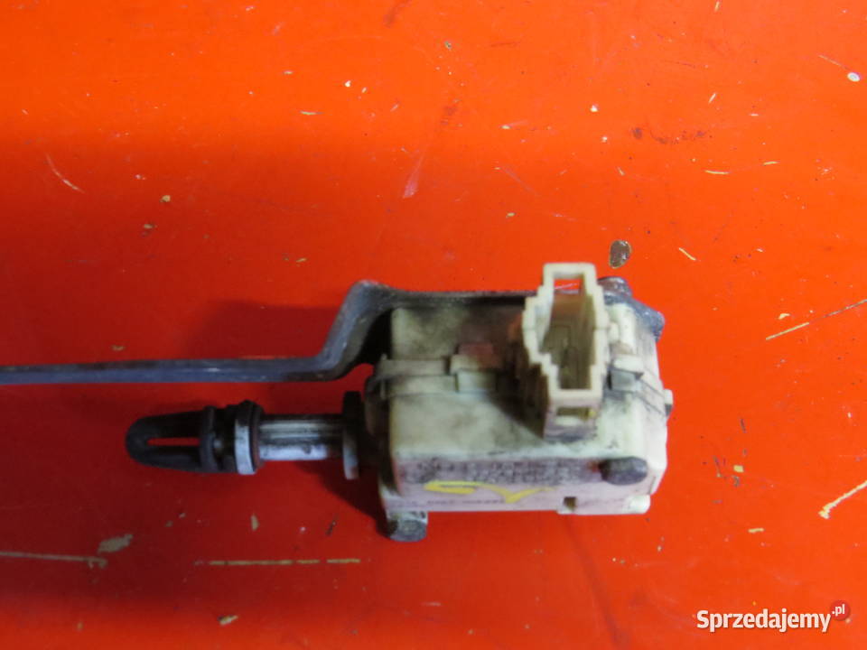 PIAGGIO LIBERTY 125 ABS 2020 siłownik zamek