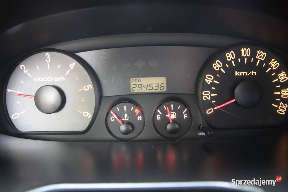 HYUNDAI STAREX H1 25 CRDi 4WD Hak Smolec