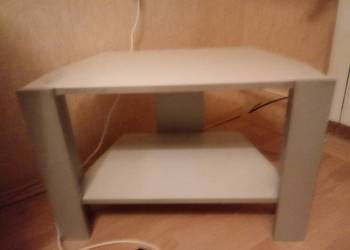 Sprzedam bardzo tanio polki pod tv.