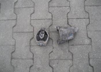 audi 100 c4 90-94r 2,3 benzyna poduszka łapa skrzyni biegów lewa 4a0399113c