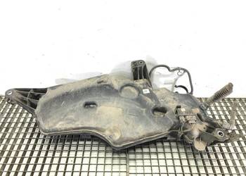 ZBIORNIK SCR SKODA KAROQ 5Q0131877R 1.6 115KM Hatchback ZBIORNICZEK