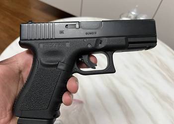 Wiatrówka glock 19.  4,5mm nowa cena