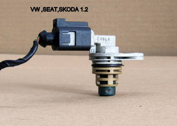 CZUJNIK POŁOŻENIA WAŁKA ROZRZĄDU VW POLO 9N 1.2 03D907601