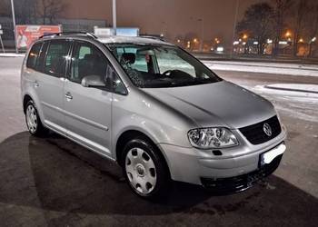 Volkswagen Touran 2.0 TDI hak 7 osób