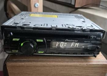 Radio samochodowe PIONEER AUX CD MP3