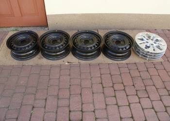 Stalowe 5x114x67,1 6Jx15 cali ET-46 Hyundai i30 kołpaki stan BDB Kia Ceed