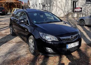 Opel Astra J Sports Tourer 1.7 CDTI (125 KM) | Wersja Cosmo | Szyberdach |