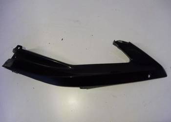 Yamaha YZF R6 Prawa środkowa owiewka A318