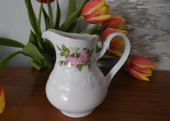 Porcelanowy mlecznik KAHLA