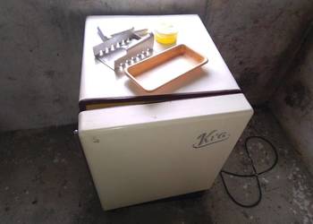 Lodówka elektryczna KRA SAP-N 1964 50L 90W 220V lata 60 Vintage