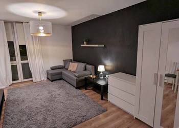 Bezpośrednio kawalerka z balkonem 200 m od Metra Wawrzyszew