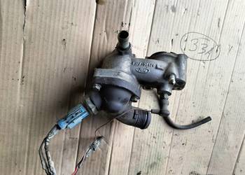 ford fiesta MK3 courier 1.8 diesel OSŁONA OBUDOWA TERMOSTATU CZUJNIK ZAWÓR