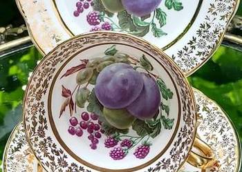 Rzadki, zabytkowy zestaw śniadaniowy z angielskiej porcelany kostnej  „Orch