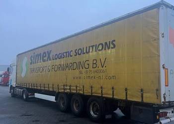 Syndyk sprzeda  naczepę Krone SD