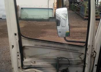 DRZWI LEWE MERCEDES ATEGO