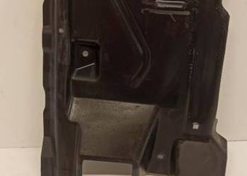 VW TRANSPORTER T6 OSŁONA PODWOZIA PRAWY TYŁ 7E1825312