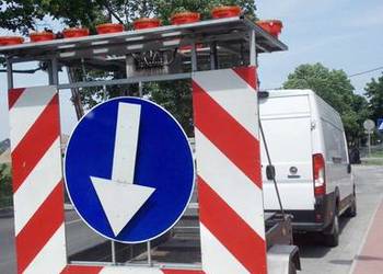 Wynajem przyczep zamykających drogowych U-26