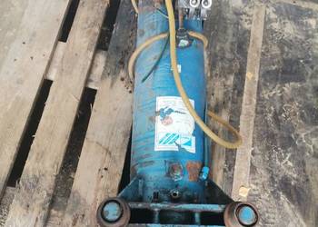 Podnośnik Kanałowy HYDRAULICZNO - PNEUMATYCZY  NIEMIECKI AUT CIĘZAROWYCH