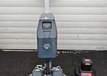 Szorowarka Numatic 244NX bateryjna z ładowarką