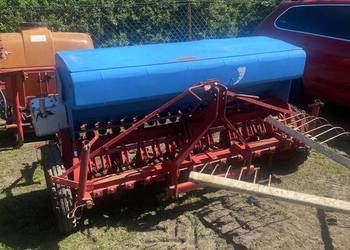 Sprzedam siewnik do zboża Isarie 2 m brakuje siedem lejek do przeglądu