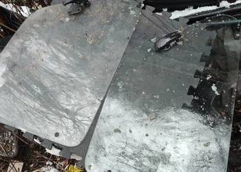 Tylne szyby dwie sztuki boczne uchylne Maluch Fiat 126p Jasienica