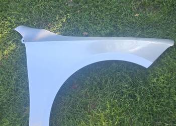 Blotnik przedni prawy mercedes w177 kolor 775