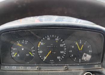 Mercedes W123 300 DT - licznik