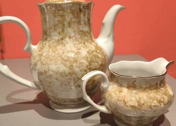 Dzbanek z mlecznikiem porcelana Karolina