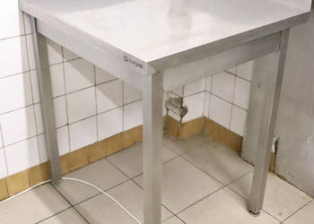 Stół roboczy (narożny ścienny) Stalgast 75,5 x 70 cm