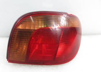 LAMPA PRAWA TYLNA TOYOTA YARIS I (P1) 