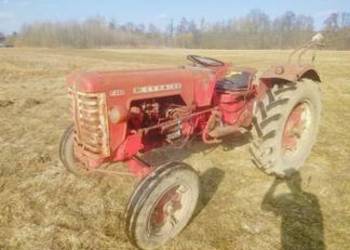 Ciągnik mccormick f240