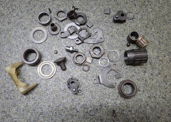 1 SZT. PODKŁADKA NAKRĘTKA TULEJKA ŁOŻYSKO SPRĘŻYNA YAMAHA YZ 250 4DA 88-93…