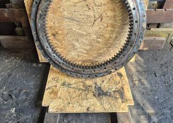 Wieniec obrotu KOMATSU PC80 MR-3