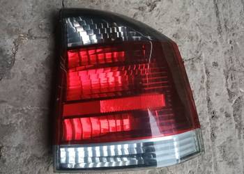 Lampa tylna ciemna dymiona Opel Vectra C hatchback GTS sedan