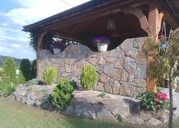 Układanie kamienia naturalnego