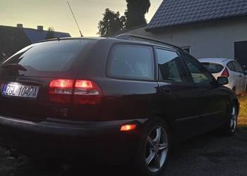 Volvo V40 sprzedam zamienie